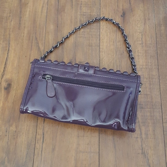 Navoh - Purple Patent Studded‎ Chain Strap Handbag - Picture 4 of 6